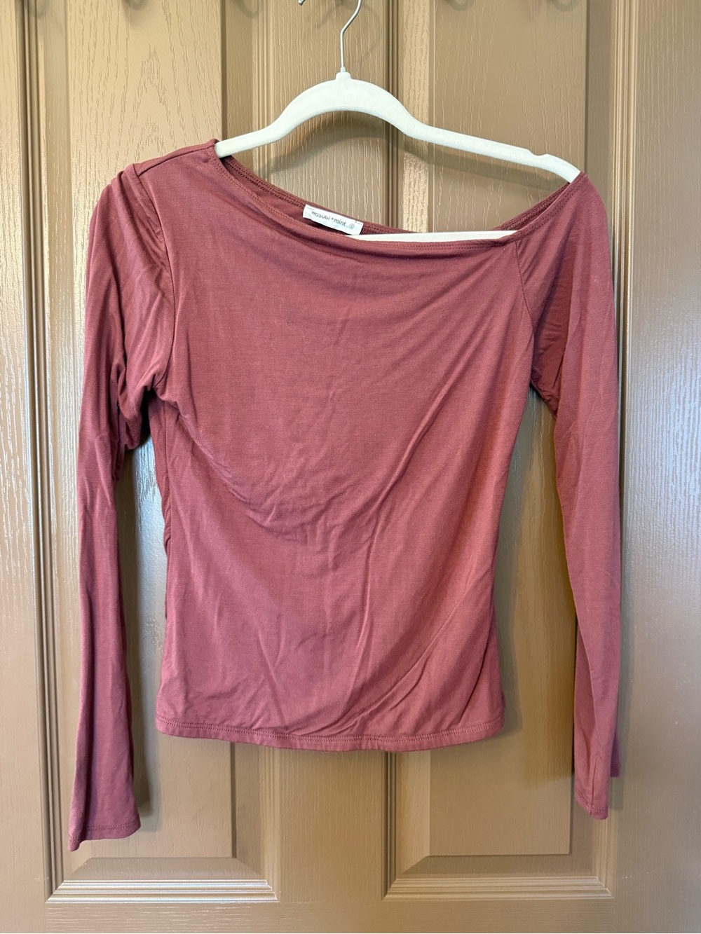 Boatneck Long-Sleeve Tee in Dusty Rose by Aritzia Wilfred